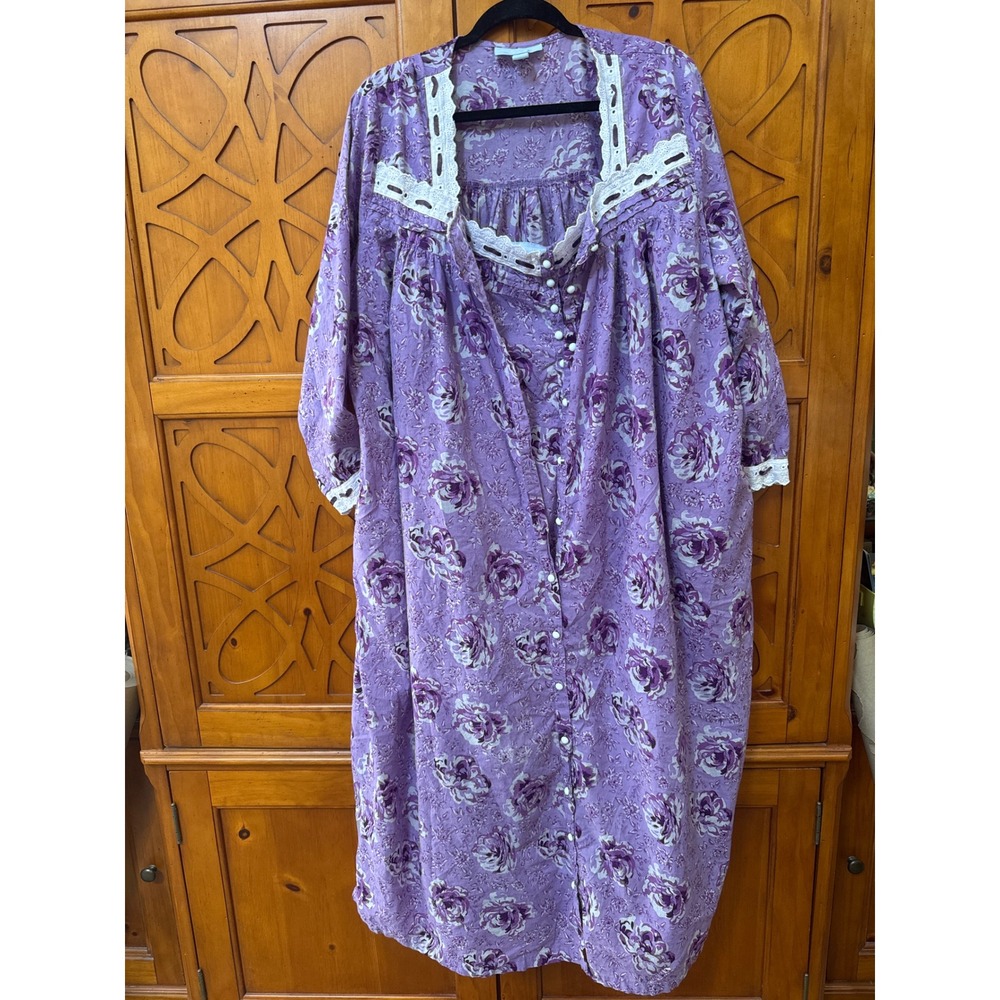 Only Necessities Purple Floral Robe and Nightgown Set Plus Size 2X 26/28 Lace